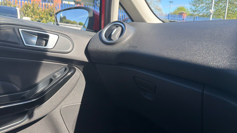 Ford Fiesta 1.25 82 Zetec 3dr Petrol Hatchback